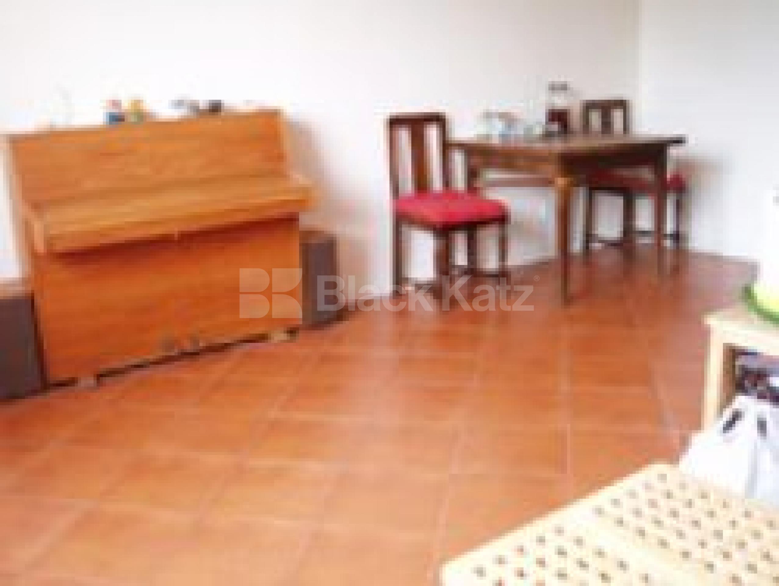 			1 Bedroom, 1 bath, 1 reception Flat			 Camden Road, CAMDEN/HOLLOWAY N7 N7